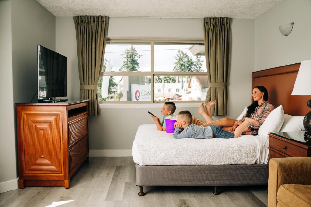 Coast Parksville Hotel 外观 照片