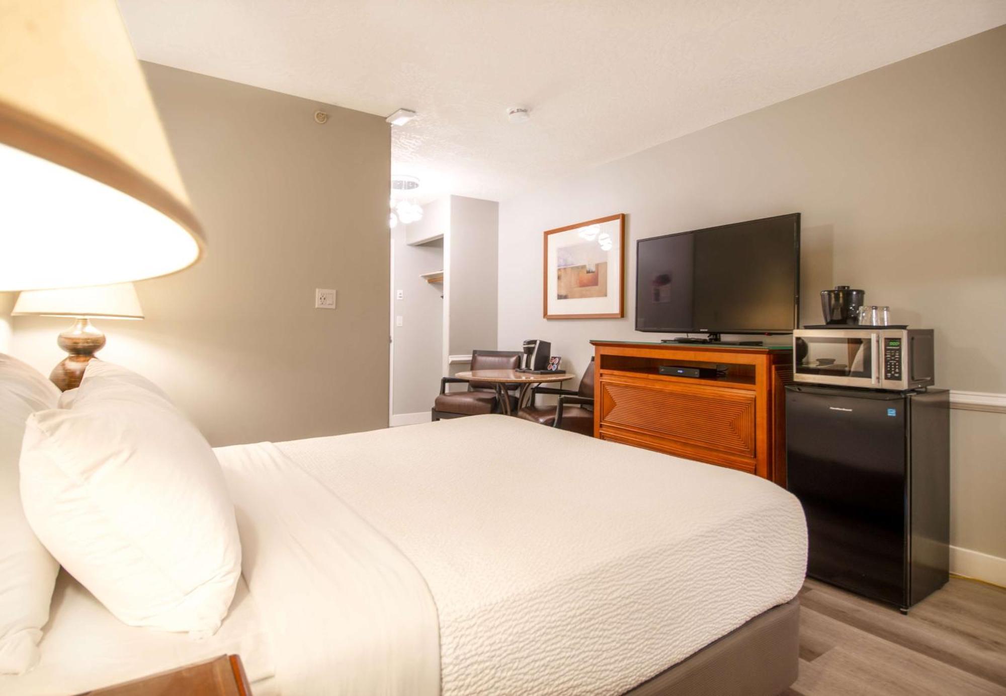Coast Parksville Hotel 外观 照片